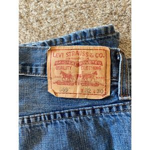 Best 25+ Deals for Mens Levi 569 Jeans | Poshmark